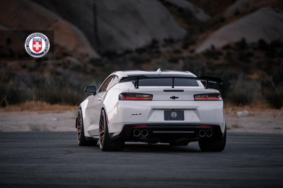  Chevrolet Camaro ZL1 1LE on HRE Wheels (RC104) 2018 года  (фото 5 из 12)